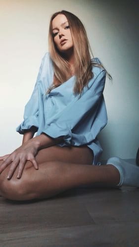 Alina OnlyFans jovens 3